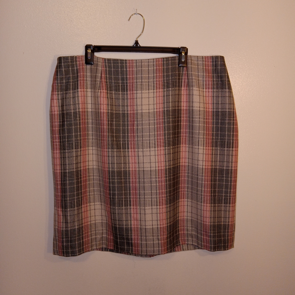 Talbots Pink, Black & Cream Plaid Pencil Skirt